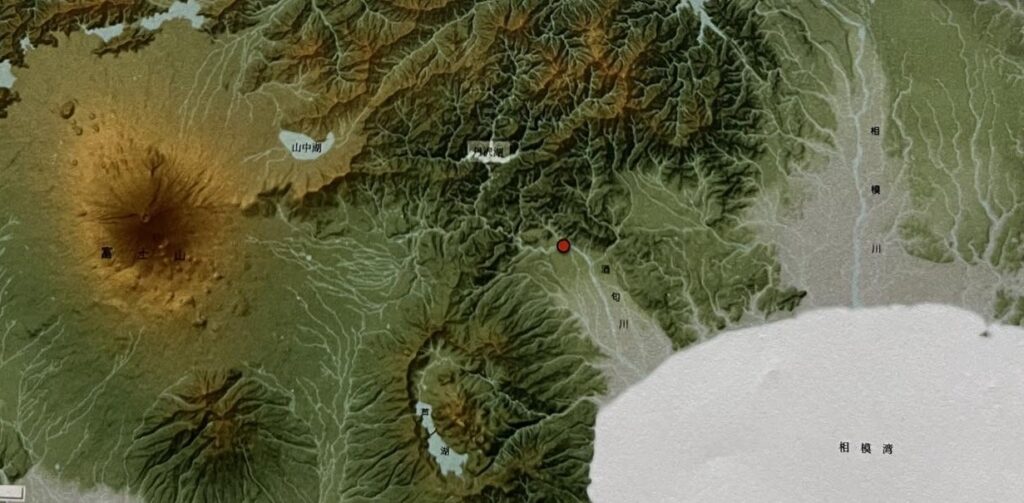 地形水脈図。赤丸は「和乃森やまきた」の場所。